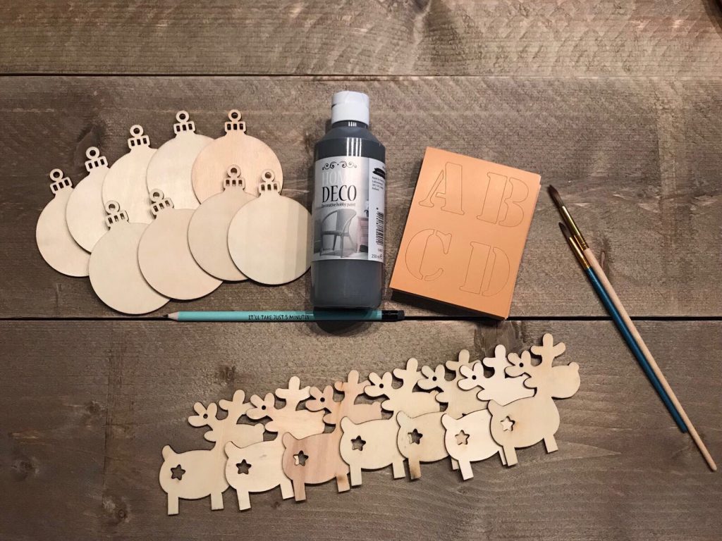kerstslinger hout benodigdheden mariekeblogt.nl