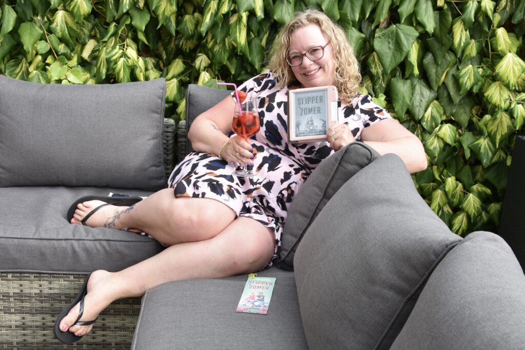 Slipperdagen & Zomerjurken - Lisanne Stam,Saskia M.N. Oudshoorn e.a.